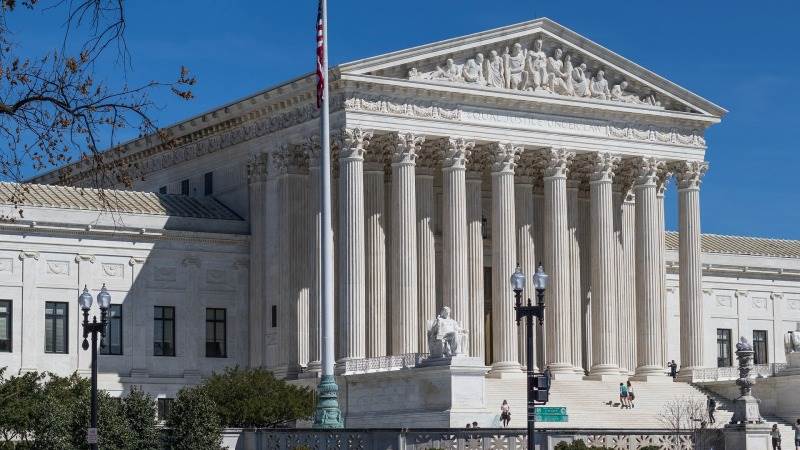 US Supreme Court overturns Roe v. Wade