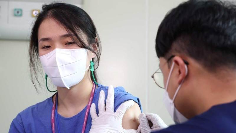 S. Korea approves first domestic COVID vaccine