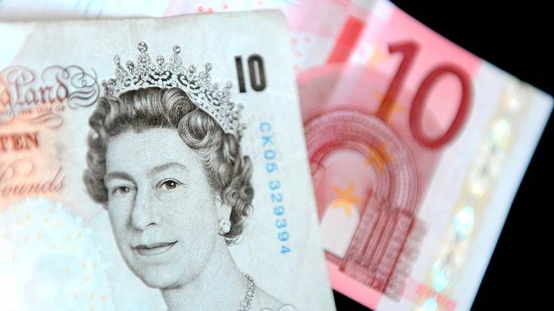 Pound falls after UK data disappoints