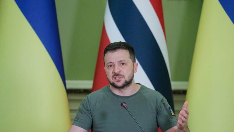 Ukraine will retake Donbas thanks to tactics, weapons – Zelensky