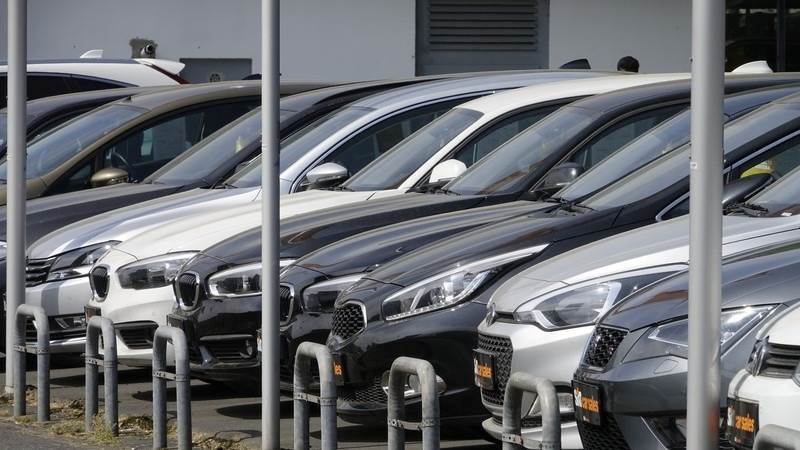 Car registrations in UK at lowest level since 1996