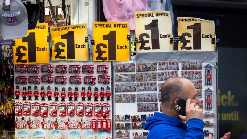 UK retail sales fall 0.1% in June