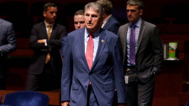 Manchin tests positive for COVID-19