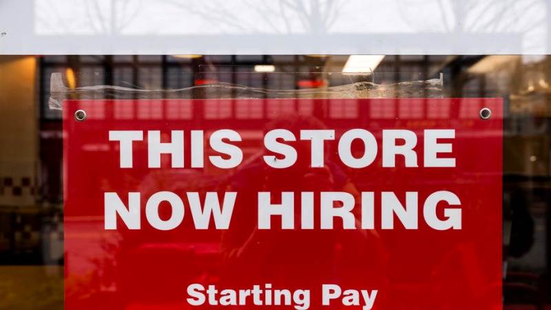 US initial jobless claims down by 5,000 to 256,000