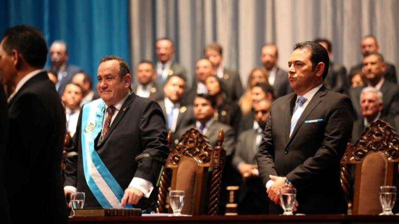 Guatemalan president survives shooting attack