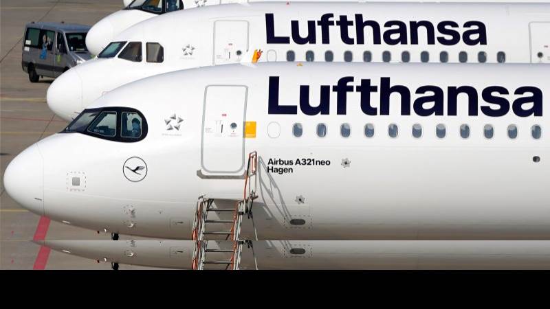 Lufthansa pilots back industrial action over wages