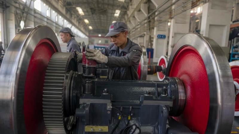 China’s manufacturing sector up in July