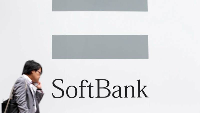 SoftBank sees ¥3.1 trillion net loss in fiscal Q1