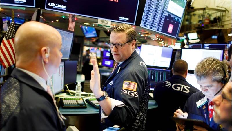 US opens slightly higher after positive GDP report