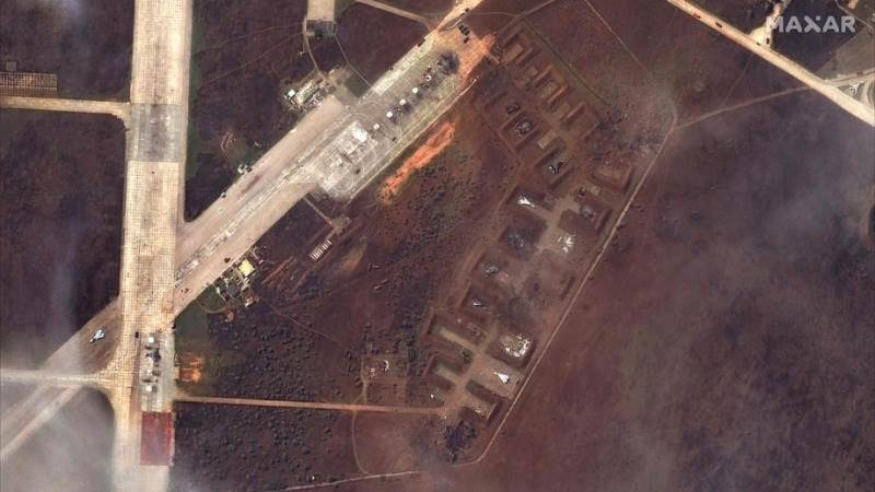 Crimea airbase damaged, satellite images suggest