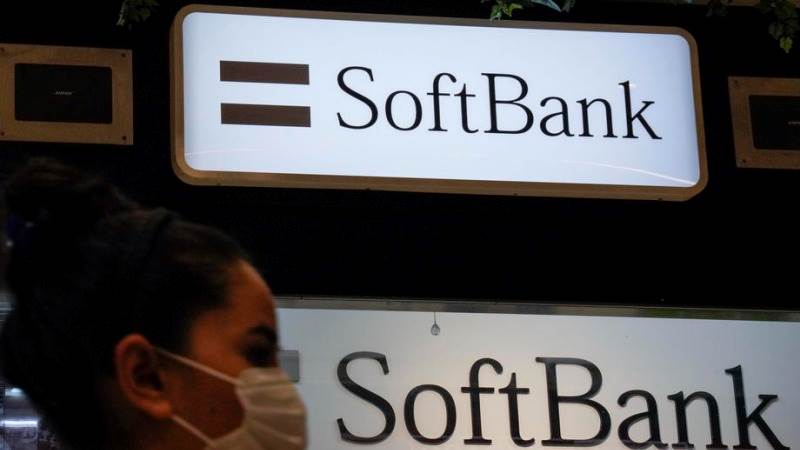 Elliott withdraws stake in Softbank – report