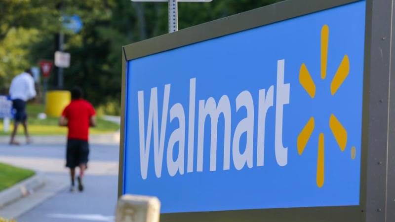 Walmart Q2 earnings tops estimates, full-year outlook kept