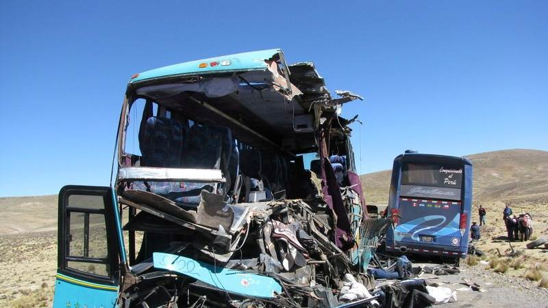 4 tourists die in bus crash in Peru