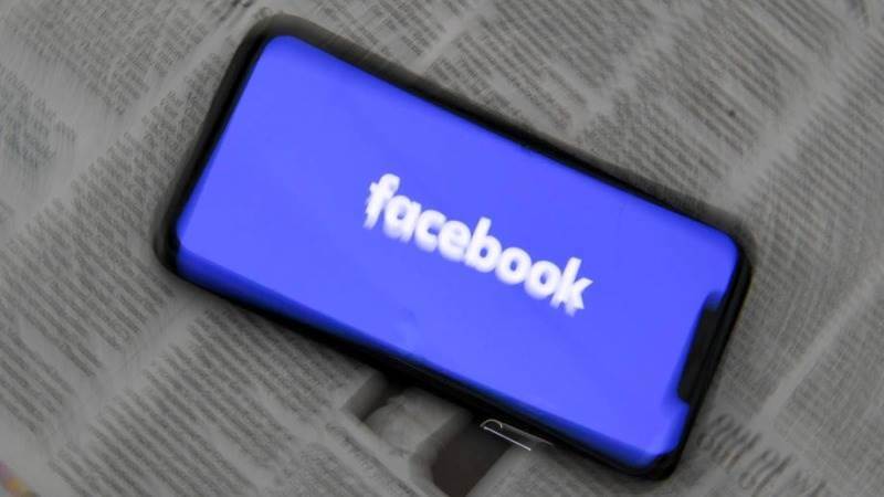 Facebook users report outage – Downdetector