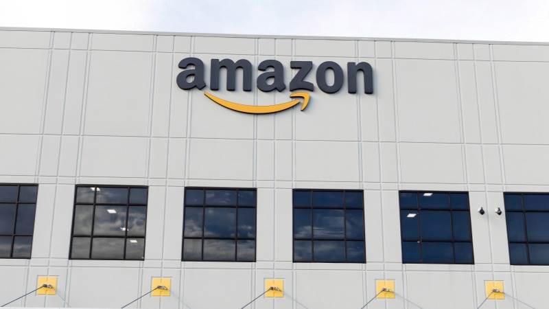 Amazon stores to sell Peloton’s equipment