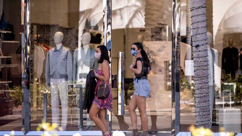 US personal spending increases 0.1% in July