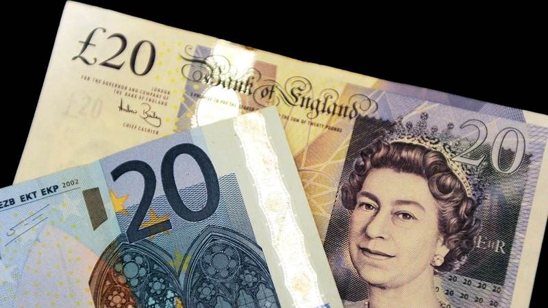 Pound drops against euro, dollar on recession fears