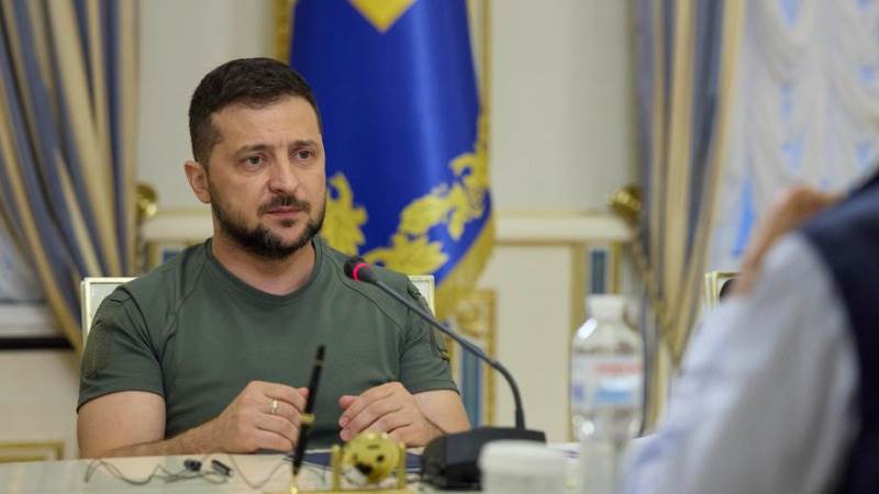 Zelensky calls for more Russia sanctions