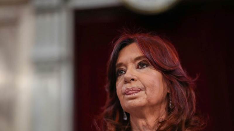 Argentinian VP attacked in a failed assassination attempt