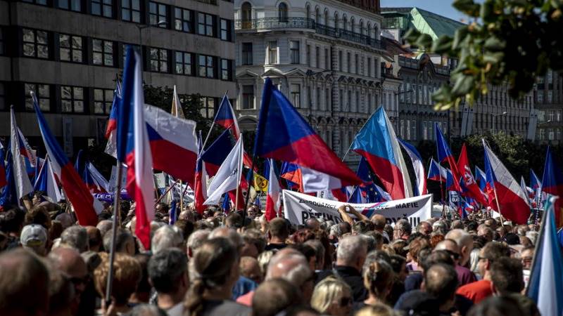 70,000 Czechs protest soaring energy prices