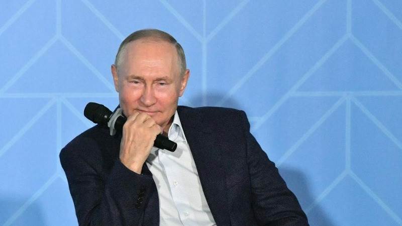 Confidence in Western currencies dropped – Putin