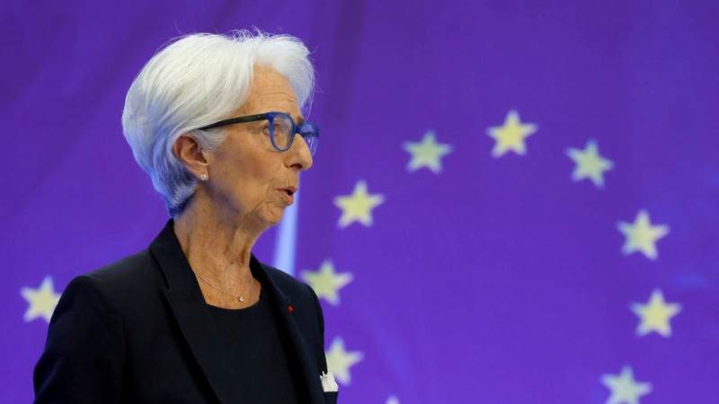 Lagarde: Negative growth possible in 2023 in downside scenario