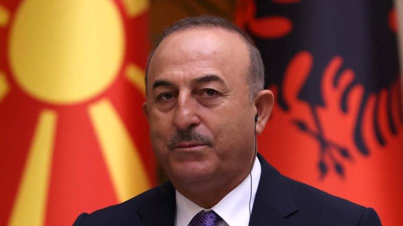 Turkey backs Azerbaijan after Armenia border clashes