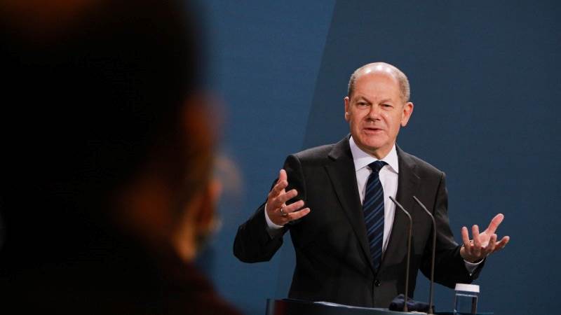 Scholz says Russia should give up ‘imperial’ ambitions