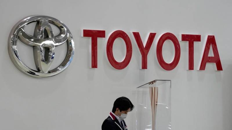 Toyota slashes October target over chip shortage