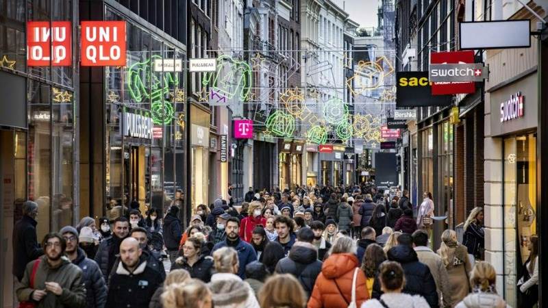 Eurozone consumer confidence records sharp fall in September