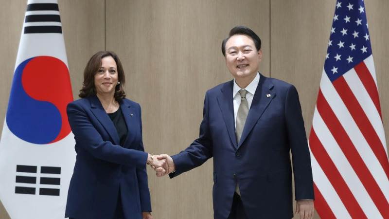 Harris told Yoon US will look to solve EV issues – Seoul