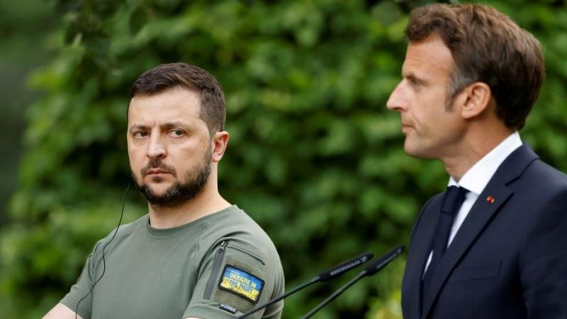 Zelensky, Macron talk Russian referenda, ‘nuclear blackmail’