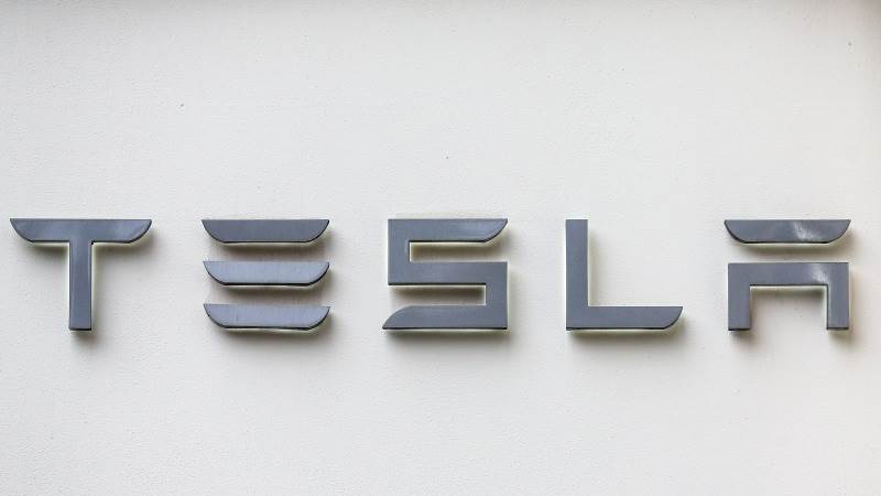 Tesla down 5% premarket, deliveries miss estimates