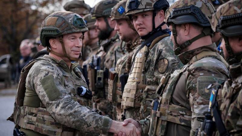 Ukrainian forces nearing annexed Luhansk – UK