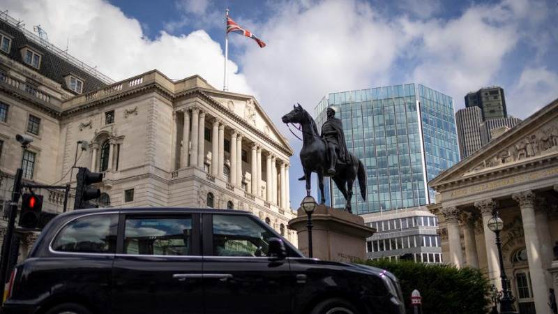 Bank of England boosts bond buying to stabilize market