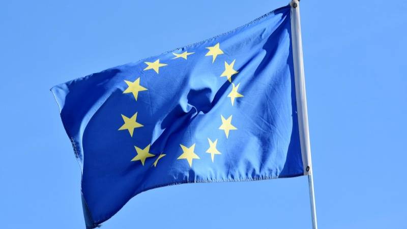 Bosnia and Herzegovina to get EU candidate status