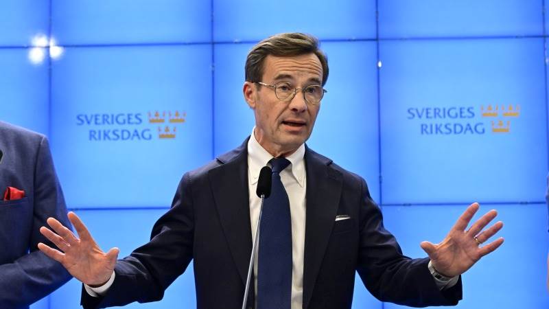 Swedish parties to form minority government