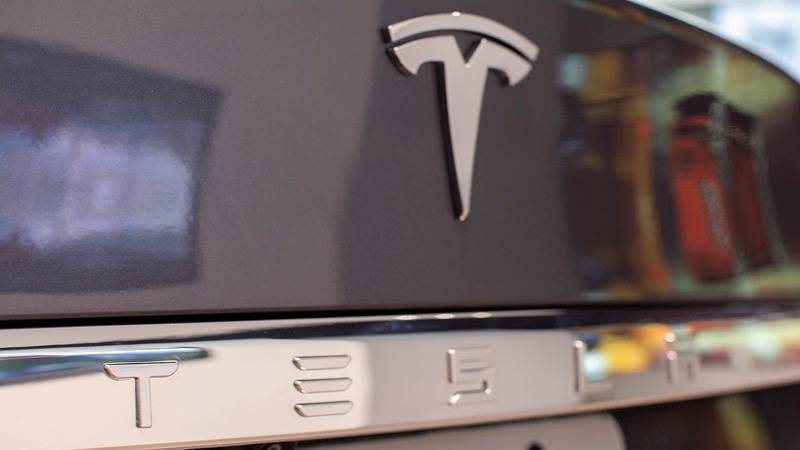 Tesla suspends battery output at German facility – report