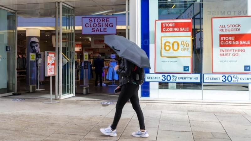 UK retail sales slip 1.4% in September