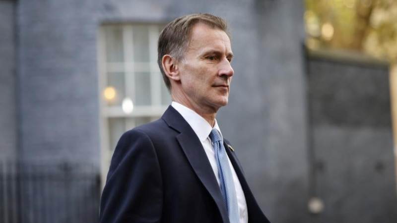 Hunt to remain UK’s chancellor