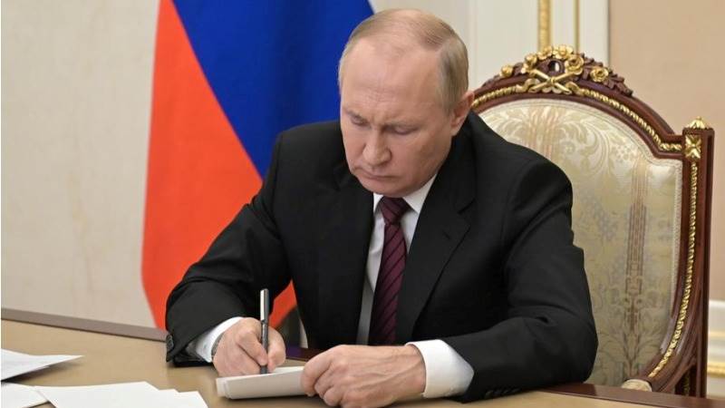 Putin extends trade restrictions for ‘unfriendly countries’