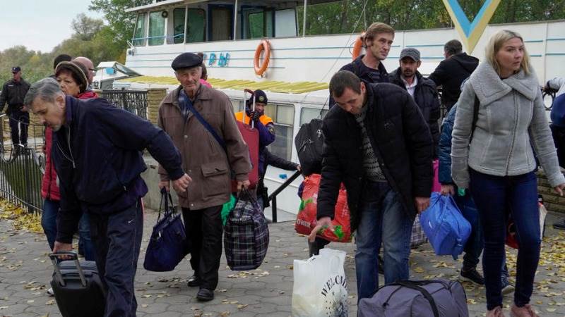 Russia expands evacuation in Kherson, Ukraine