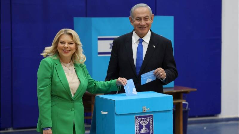 Exit polls: Netanyahu to win majority in Israel’s election