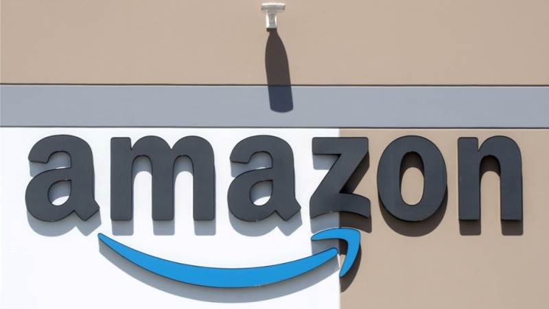 Amazon to pause corporate hiring