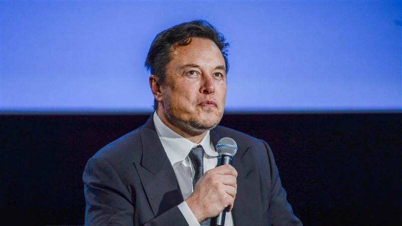 Musk: Twitter Blue likely returning next week