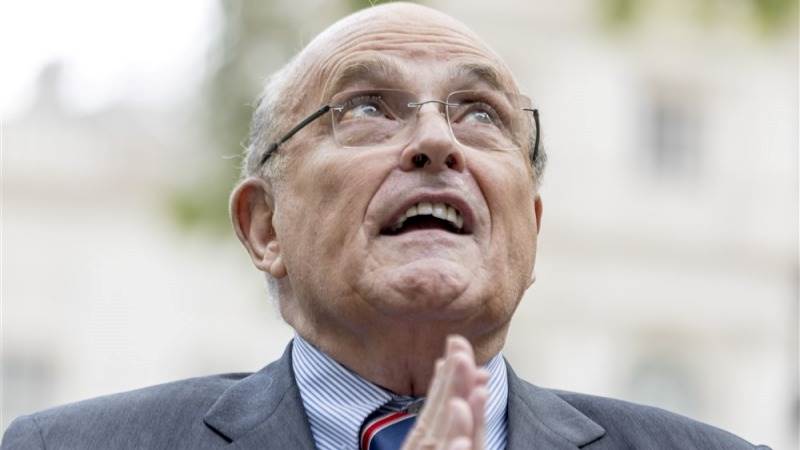 No criminal charges against Giuliani in Ukraine case