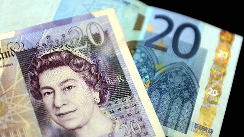 euro-pound-up-against-dollar-after-economic-data-teletrader