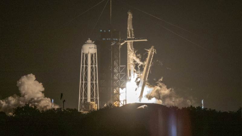 SpaceX launches Eutelsat 10B mission