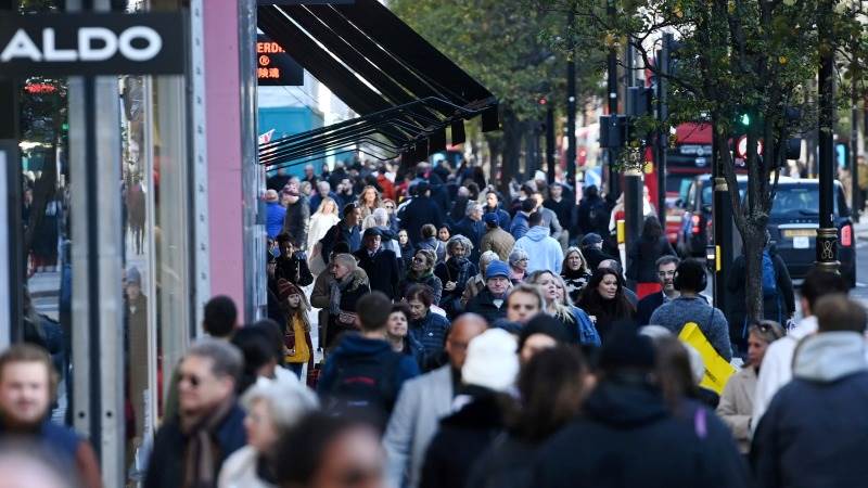 UK composite PMI rises lightly in November