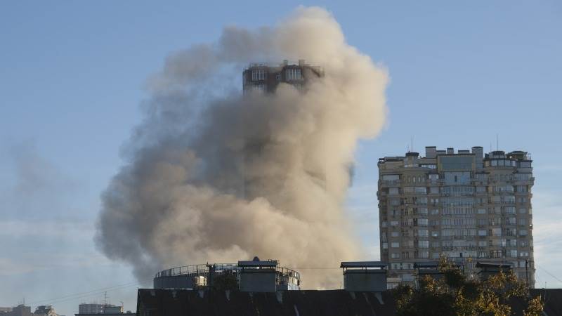 Kiev mayor reports explosions in city